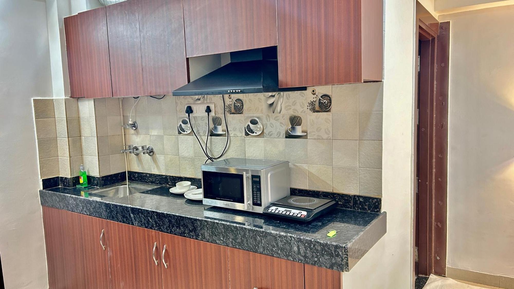 Aura Luxury Studio I Couple Friendly I Near Golf Course Road, Sector 57, 구르가온 외부 사진